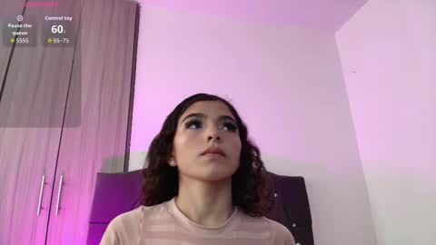 Snapshot of candy_blissx chatting on 10-10-25, 07:13 candy_blissx online show from 10-10-25, 07:13