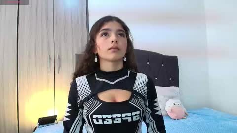 Snapshot of candy_blissx chatting on 11-19-25, 12:05 candy_blissx online show from 11-19-25, 12:05