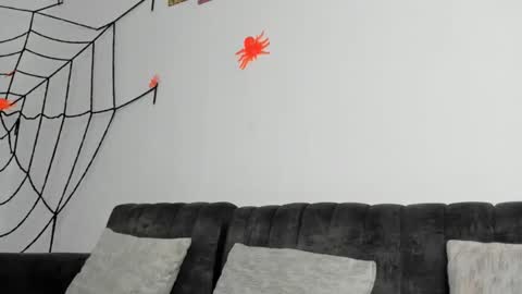 candy_cumyy1 online show from 10-18-25, 08:04