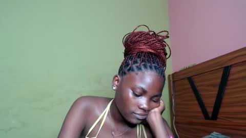 Snapshot of candy_doll_xxxx chatting on 09-14-25, 11:15 Tiana Barbie doll. YOUR FUCK DOLL online show from 09-14-25, 11:15