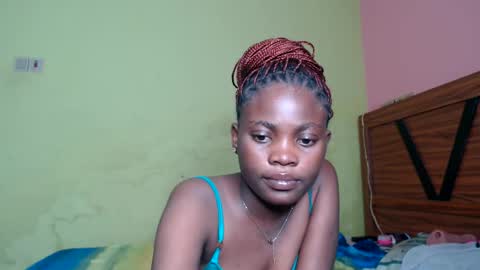 Snapshot of candy_doll_xxxx chatting on 09-16-25, 06:53 Tiana Barbie doll. YOUR FUCK DOLL online show from 09-16-25, 06:53