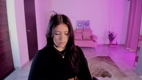 candy_fox_19 online show from 12-19-25, 12:45