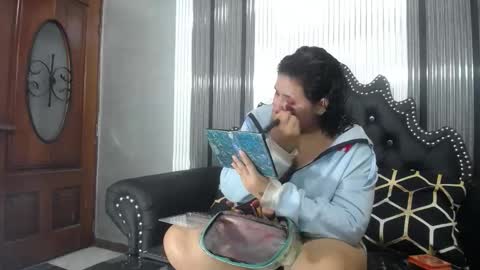 candy online show from 11-28-25, 02:47