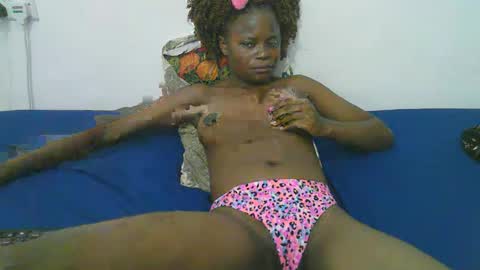 Snapshot of candy_lisah chatting on 04-05-26, 06:32 Lisa online show from 04-05-26, 06:32