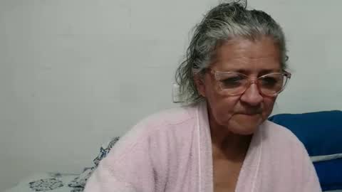 candy online show from 11-04-25, 11:04