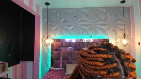 Ania online show from 12-28-24, 11:19