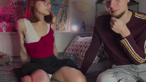 Snapshot of candybeee chatting on 11-18-25, 02:10 candybeee online show from 11-18-25, 02:10