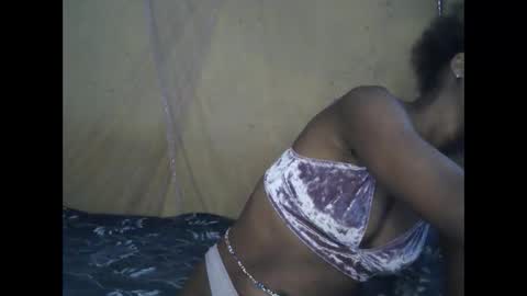 candybrown001 online show from 09-16-25, 09:43