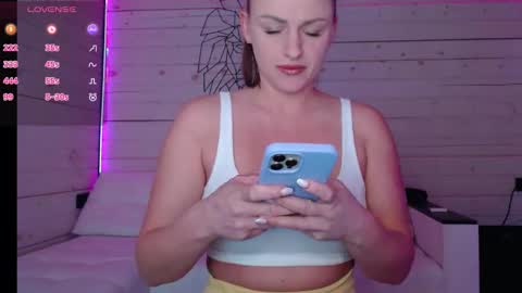 CandyBunie online show from 02-09-26, 02:59