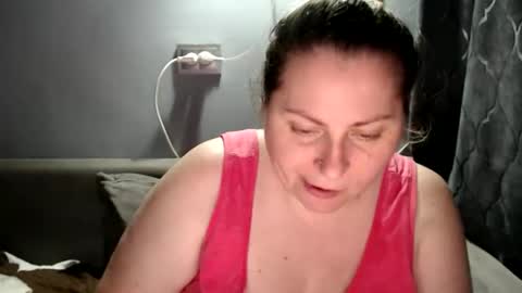 Laura online show from 10-03-25, 07:22