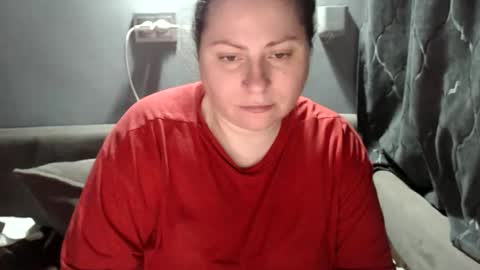 Laura online show from 12-19-25, 04:36