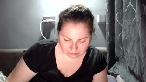 Laura online show from 01-05-26, 06:00