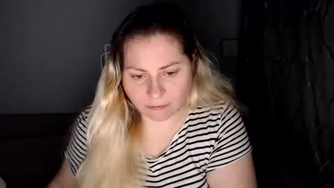 Laura online show from 02-06-26, 01:36