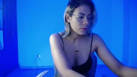 Candy Dowson online show from 11-19-25, 10:59