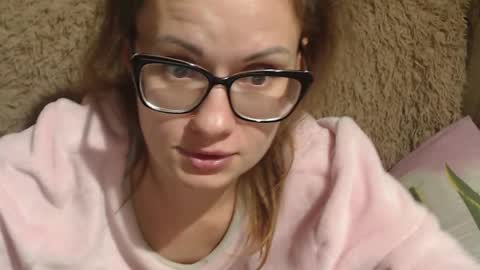 Snapshot of candylady13 chatting on 12-01-24, 06:41 say meow and send tips online show from 12-01-24, 06:41