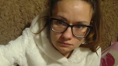 Snapshot of candylady13 chatting on 12-25-24, 06:30 say meow and send tips online show from 12-25-24, 06:30