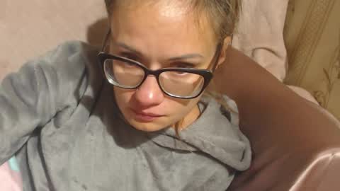 Snapshot of candylady13 chatting on 09-28-25, 08:25 say meow and send tips online show from 09-28-25, 08:25