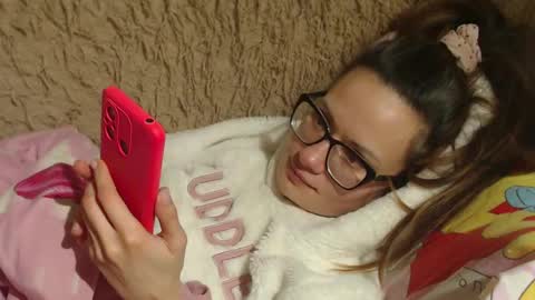 Snapshot of candylady136 chatting on 01-24-25, 07:07 say meow and send tip online show from 01-24-25, 07:07
