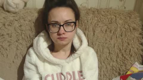 Snapshot of candylady136 chatting on 02-14-25, 12:57 say meow and send tip online show from 02-14-25, 12:57