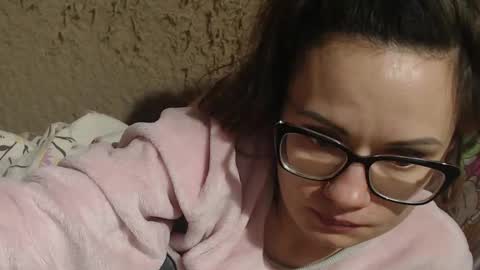Snapshot of candylady136 chatting on 02-21-25, 06:59 say meow and send tip online show from 02-21-25, 06:59