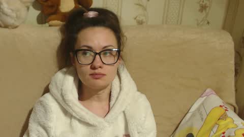 Snapshot of candylady136 chatting on 03-05-25, 08:00 say meow and send tip online show from 03-05-25, 08:00