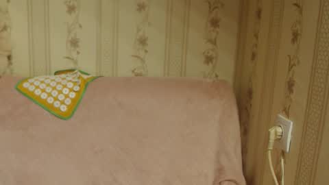 Snapshot of candylady136 chatting on 10-17-25, 10:07 say meow and send tip online show from 10-17-25, 10:07