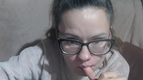 say meow and send tip  online show from 02-07-26, 04:00