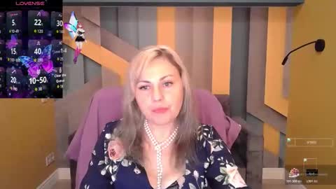 CandyLons online show from 10-27-25, 06:28