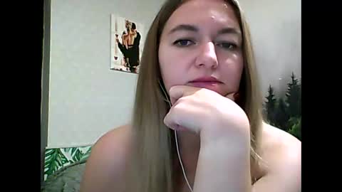 Snapshot of candyolime chatting on 10-06-25, 09:45 Daisy online show from 10-06-25, 09:45