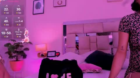 Candy online show from 09-11-25, 02:44