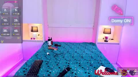  Dulce Maria  online show from 01-09-25, 08:44