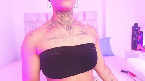 Aura  online show from 10-28-25, 11:58