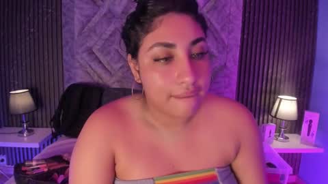 GABRIELA LOPEZ online show from 11-20-25, 04:56