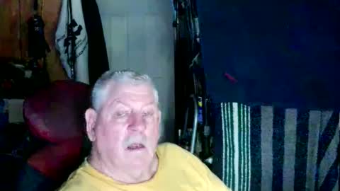 canoelicker69 online show from 10-17-25, 05:26