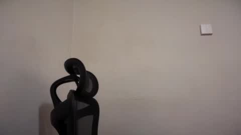 Emma online show from 10-20-25, 04:13