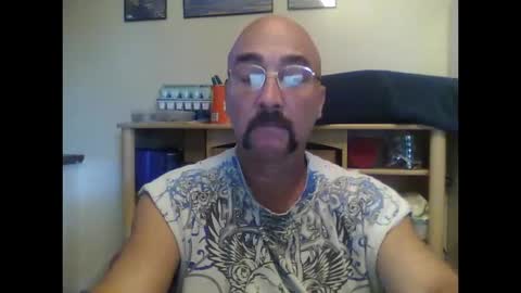 Snapshot of captaineros chatting on 10-12-25, 03:11 Captain Eros online show from 10-12-25, 03:11