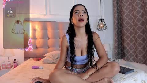 Snapshot of caraiosh_ chatting on 12-21-24, 10:39 Cara online show from 12-21-24, 10:39