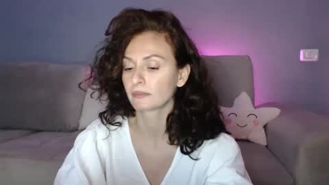 Snapshot of carakat chatting on 02-01-25, 10:44 carakat online show from 02-01-25, 10:44