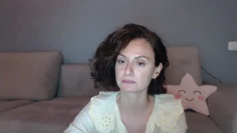 Snapshot of carakat chatting on 09-29-25, 09:52 carakat online show from 09-29-25, 09:52