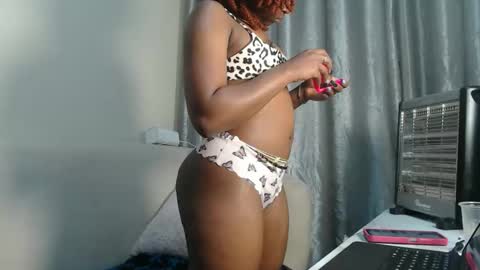 caramel online show from 11-11-25, 06:30