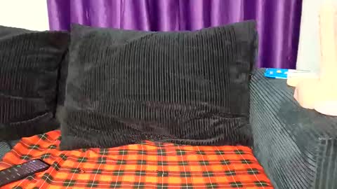 Snapshot of caramel_drip1 chatting on 02-11-26, 12:37 caramel_drip1 online show from 02-11-26, 12:37