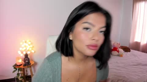 Snapshot of caramelo_xox chatting on 01-02-25, 09:50              online show from 01-02-25, 09:50
