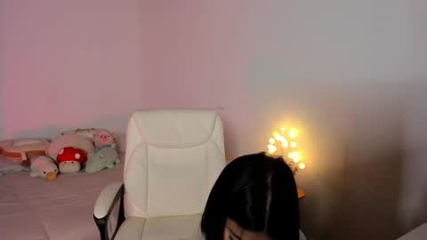 Snapshot of caramelo_xox chatting on 03-02-25, 10:56              online show from 03-02-25, 10:56