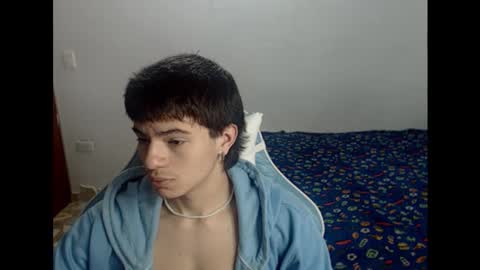 carapalida9008 online show from 10-27-25, 01:37