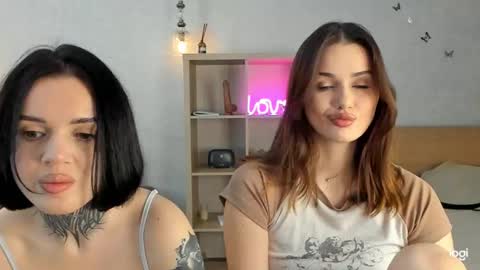 caressyourself online show from 12-29-24, 08:11