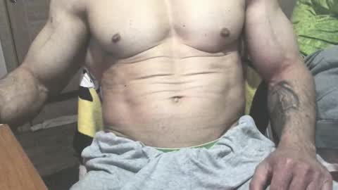 Snapshot of carin_the_body chatting on 10-13-25, 01:27 Laz online show from 10-13-25, 01:27