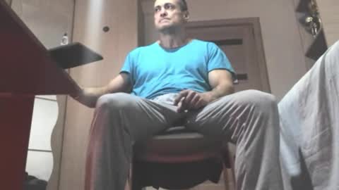 Snapshot of carin_the_body chatting on 10-17-25, 08:44 Laz online show from 10-17-25, 08:44