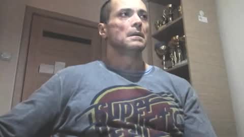 Snapshot of carin_the_body chatting on 10-18-25, 08:42 Laz online show from 10-18-25, 08:42