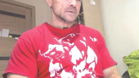 Snapshot of carin_the_body chatting on 10-28-25, 05:04 Laz online show from 10-28-25, 05:04