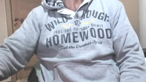 Snapshot of carin_the_body chatting on 11-02-25, 10:06 Laz online show from 11-02-25, 10:06